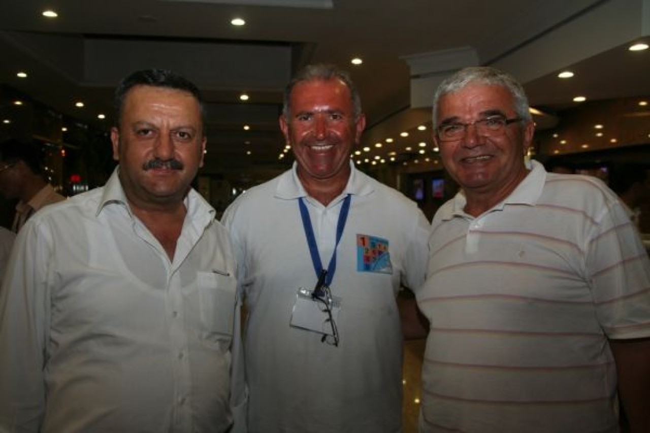 CHP'Lİ VEKİLLER LİDERLER KAMPINDA 3