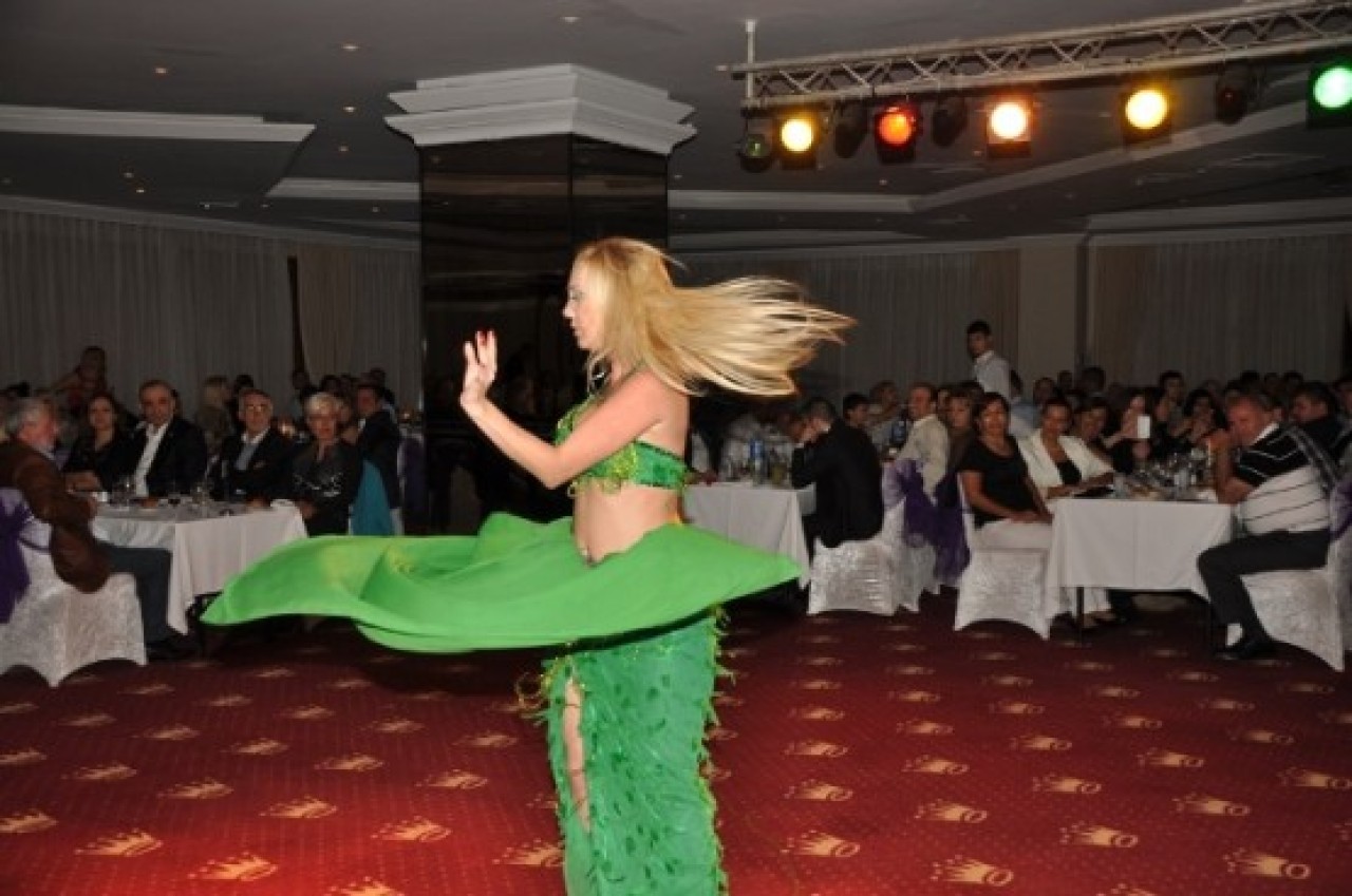 COŞKUN SABAH'TAN NOSTALJİK ESİNTİLER 15