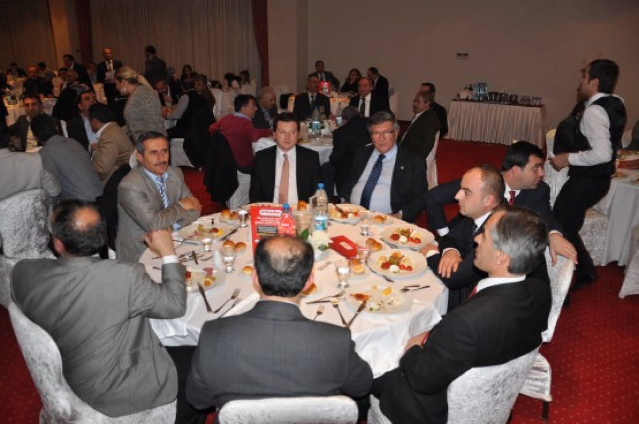 HABERDAR 12. YAŞ GALA YEMEĞİ 44