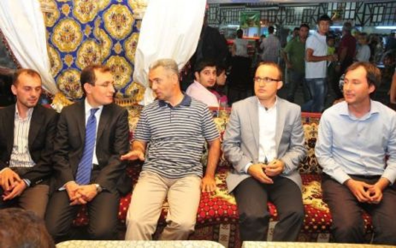 UZUN, ETKİNLİK ALANI’NDA MİLLETVEKİLLERİNİ AĞIRLADI