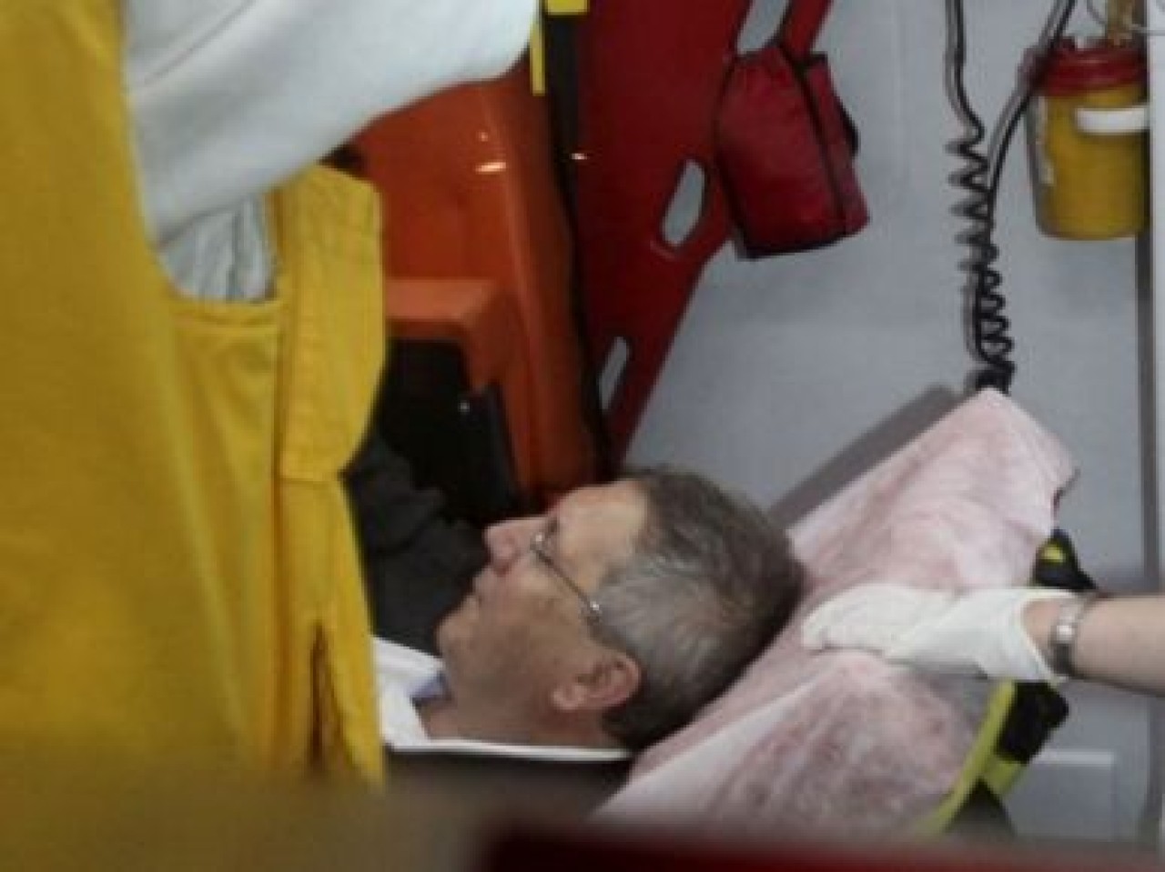 Aziz Yıldırım hastanede