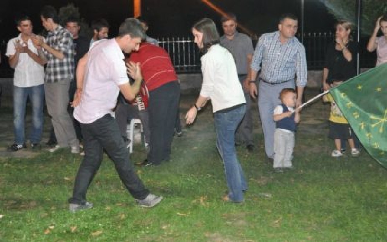 SİLİVRİ'DE KAFKAS RÜZGARI ESTİ