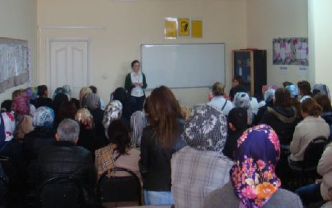 TAP İSMEK kursiyerlerini eğiterek evlerden atık pil toplayacak