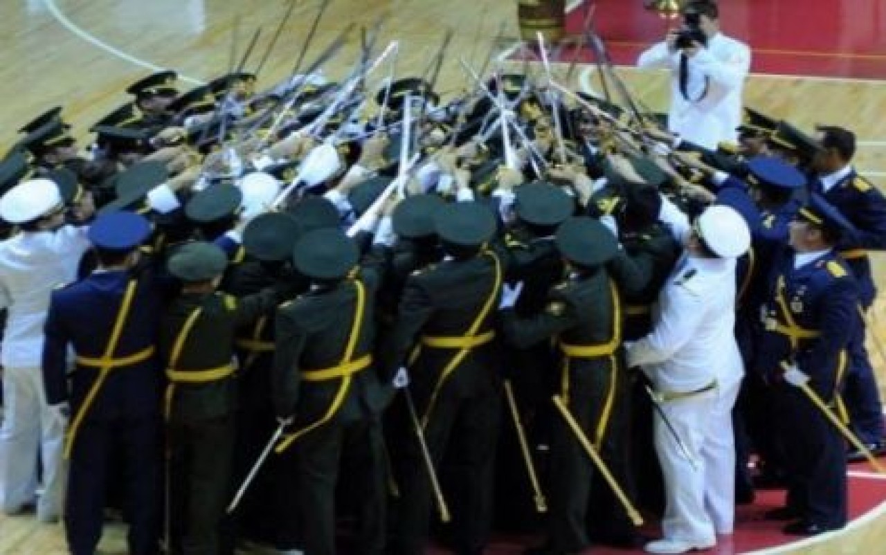 Törenle diploma aldılar