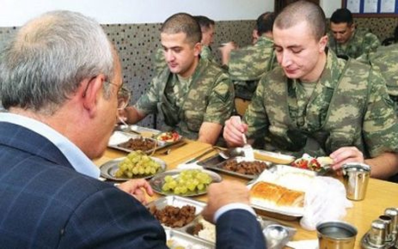 Aktütün karavanası