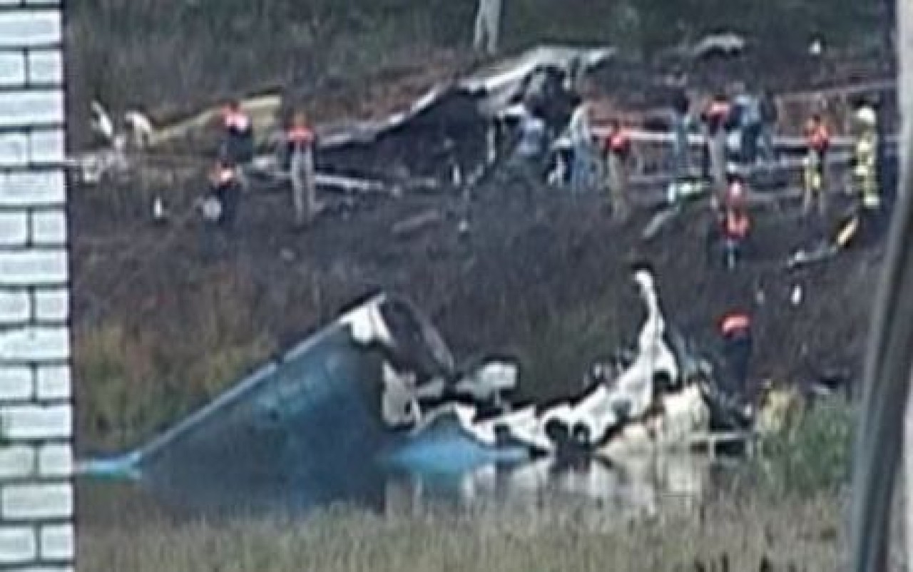 Rusya'da uçak düştü: 43 ölü