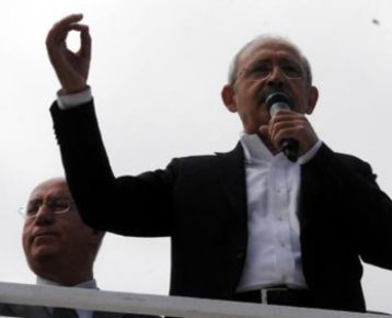 'Gemiler Gazze'ye gitsin, seni alnından öpeceğim'