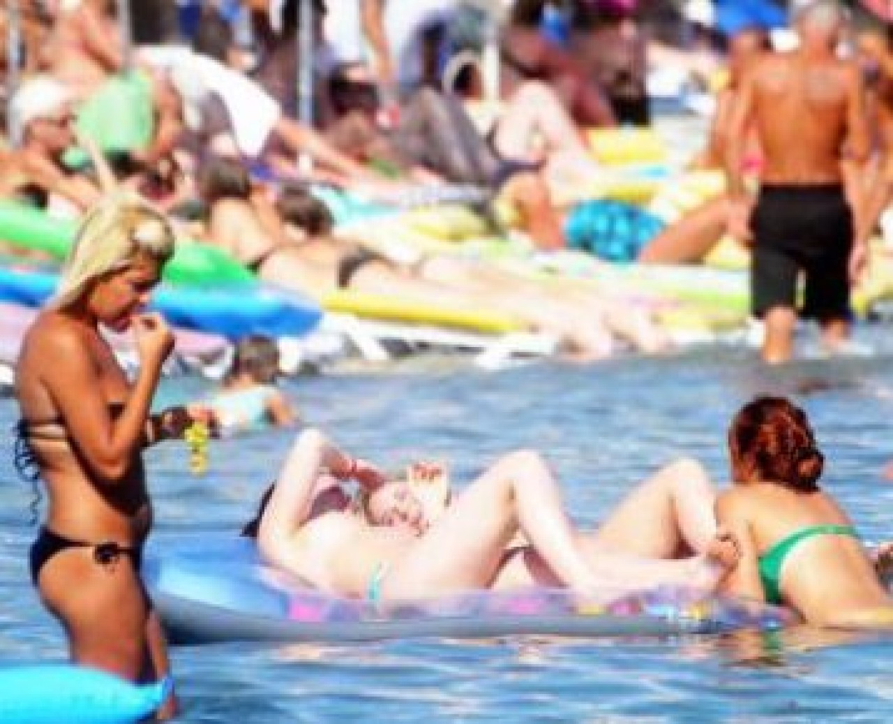 Bodrum turiste doydu