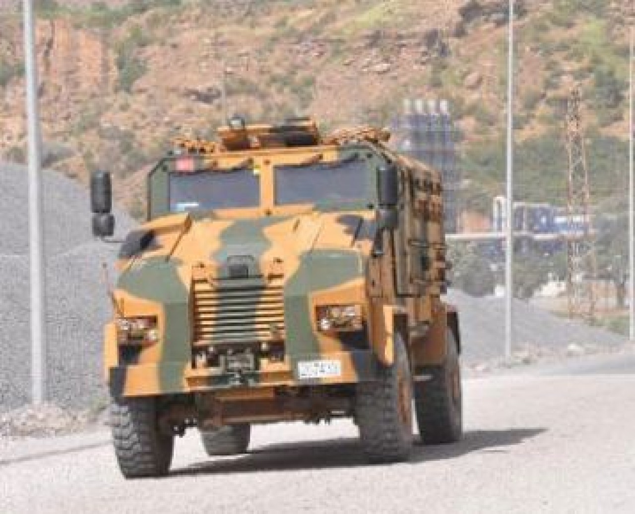 PKK kamplarına top atışları