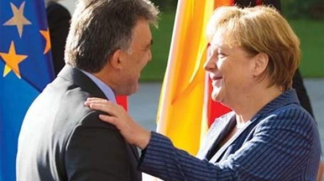 Bomba ihbarında kafamın tası attı