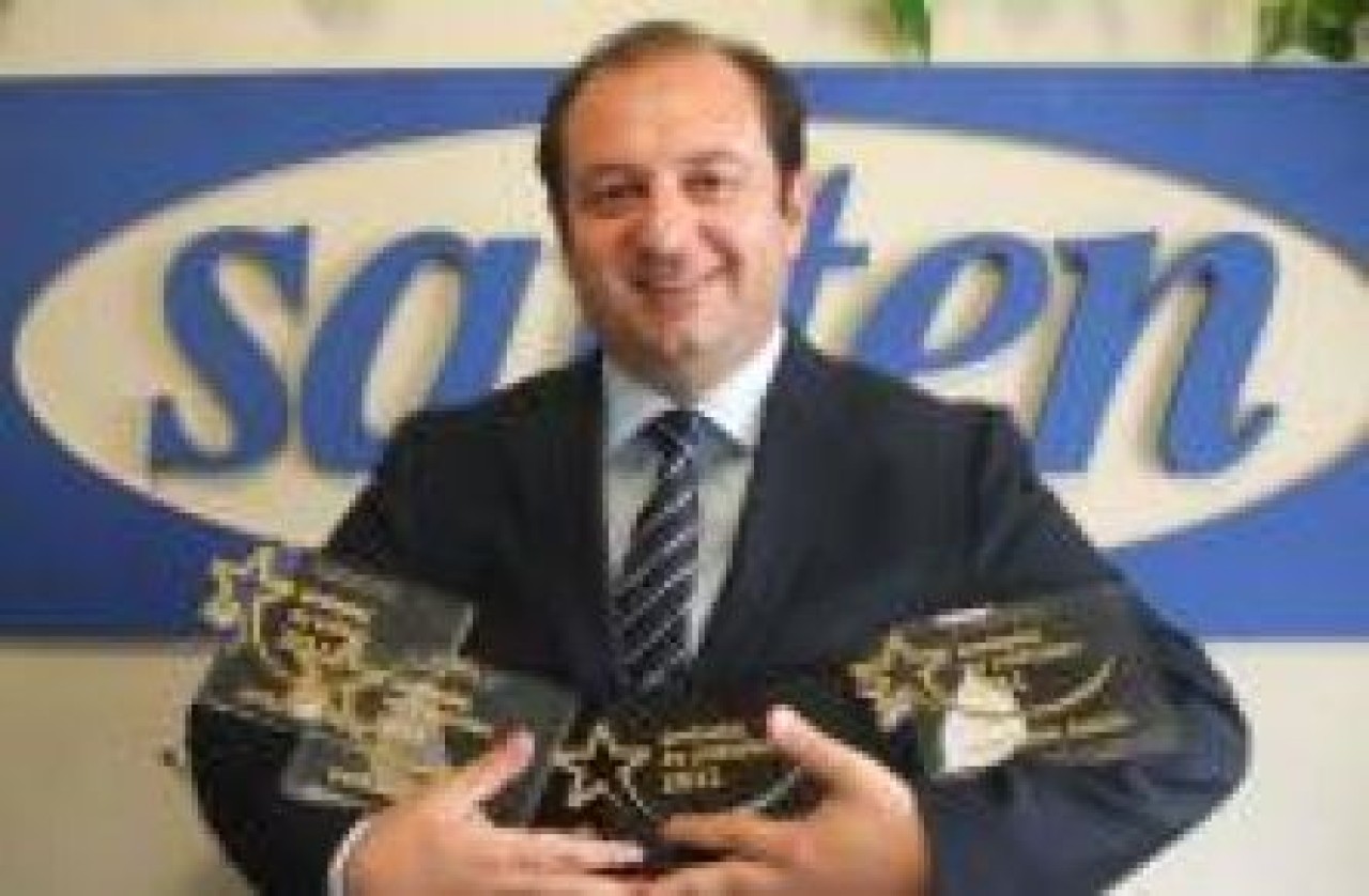 Sarten Ödüle Doymuyor