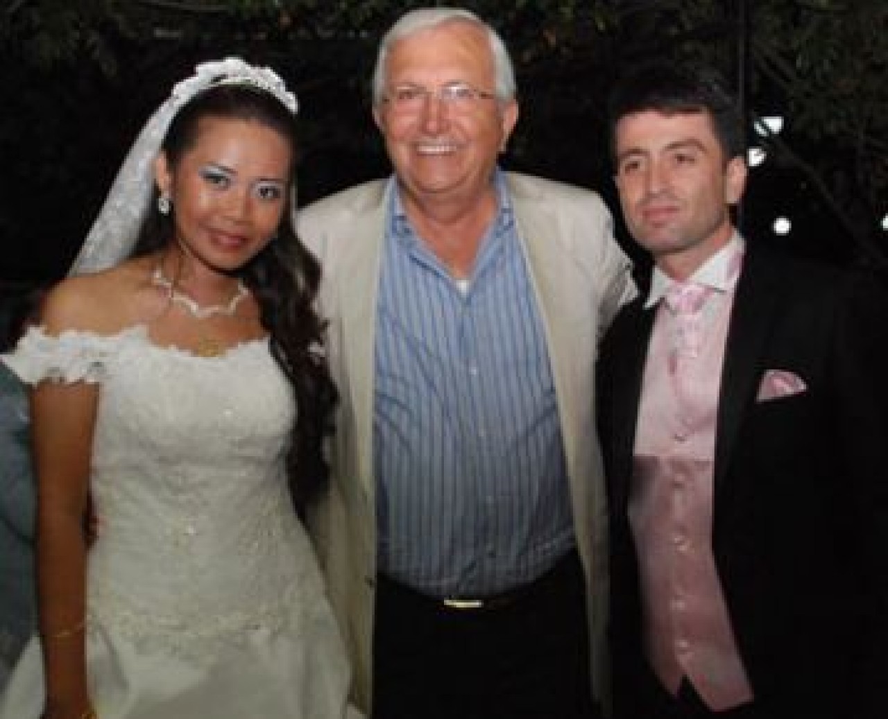 Facebook aşkı sınırları aştı