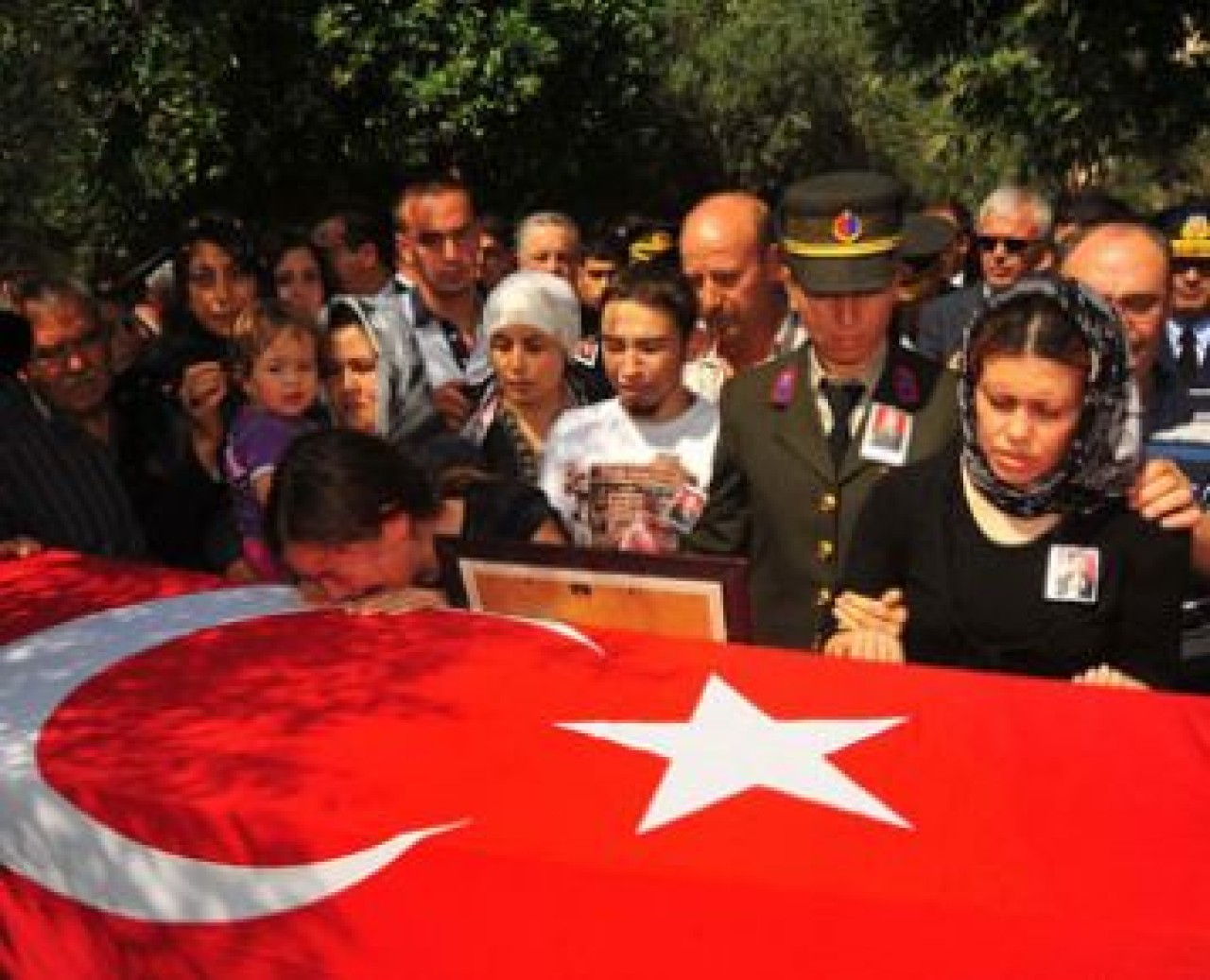 Şehit başçavuş geride 2 evlat bıraktı