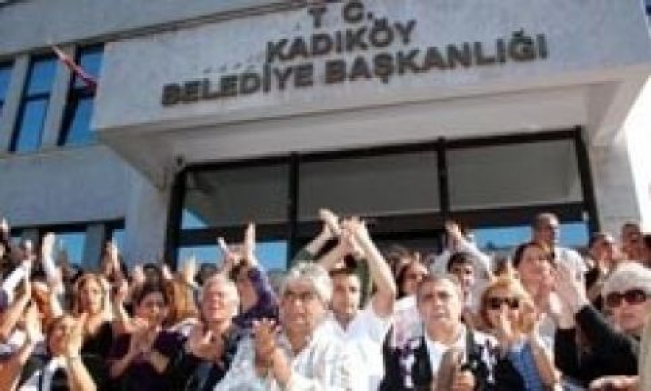 Kadıköy Belediyesi'ndeki operasyonda 2 tutuklama