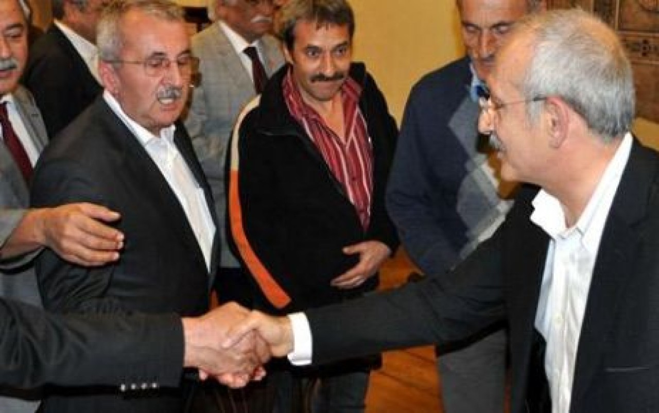 CHP'de kurultay ertelenebilir