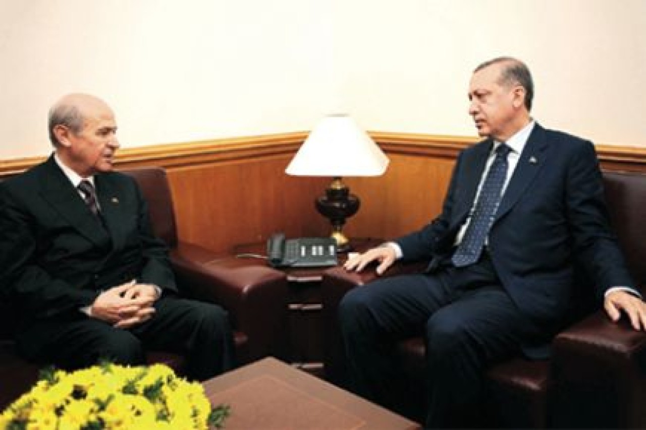 Annem sanki Güney Afrika'dan dönmemi beklemiş