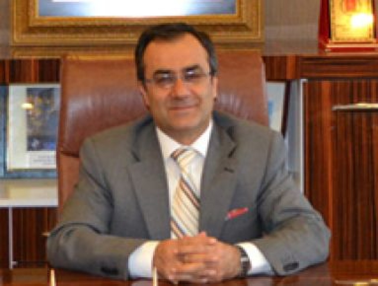 Para Yerine Keçi Dağıtıyor