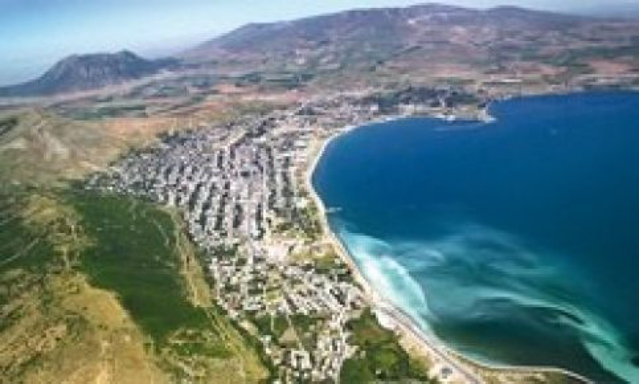 Van’da afet bölgesine kamu binaları yapıldı