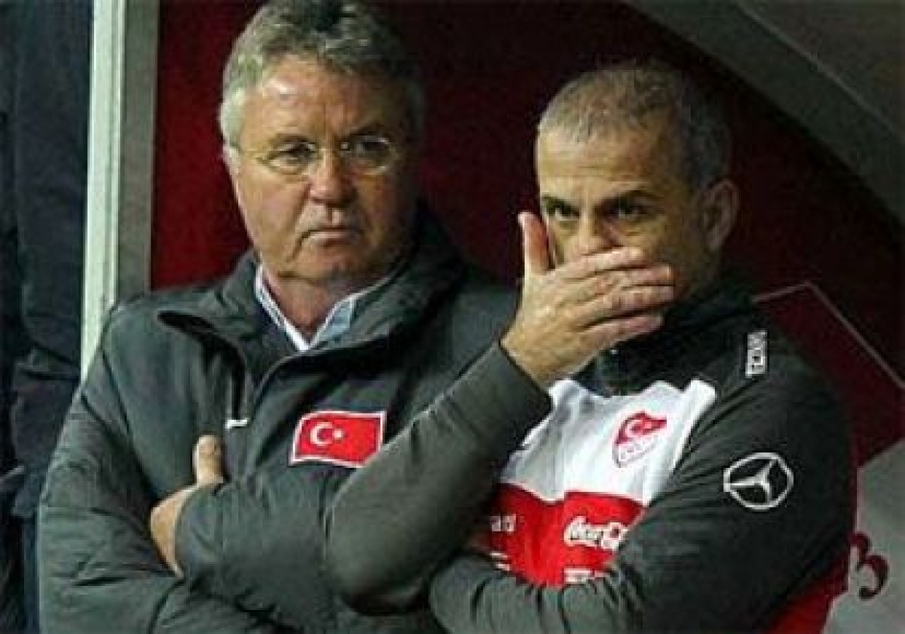 Hiddink milli takımı bıraktı