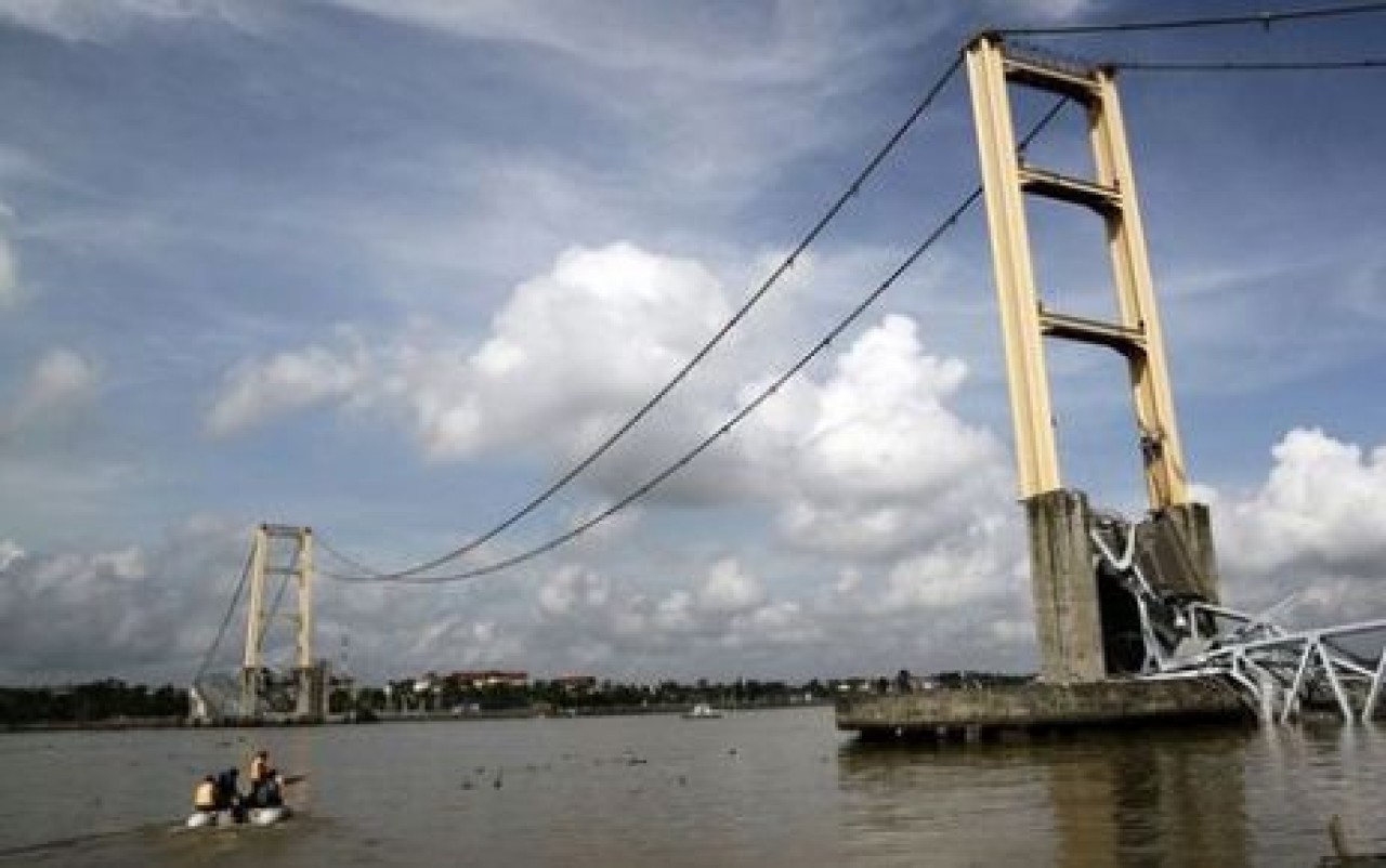 En uzun köprü çöktü!