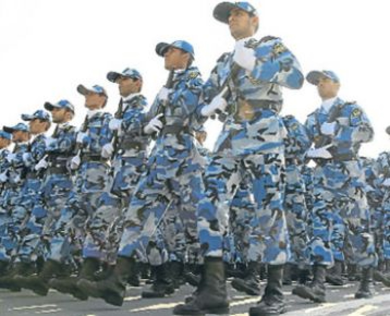 İran’ın Devrim Muhafızları savaşa hazır