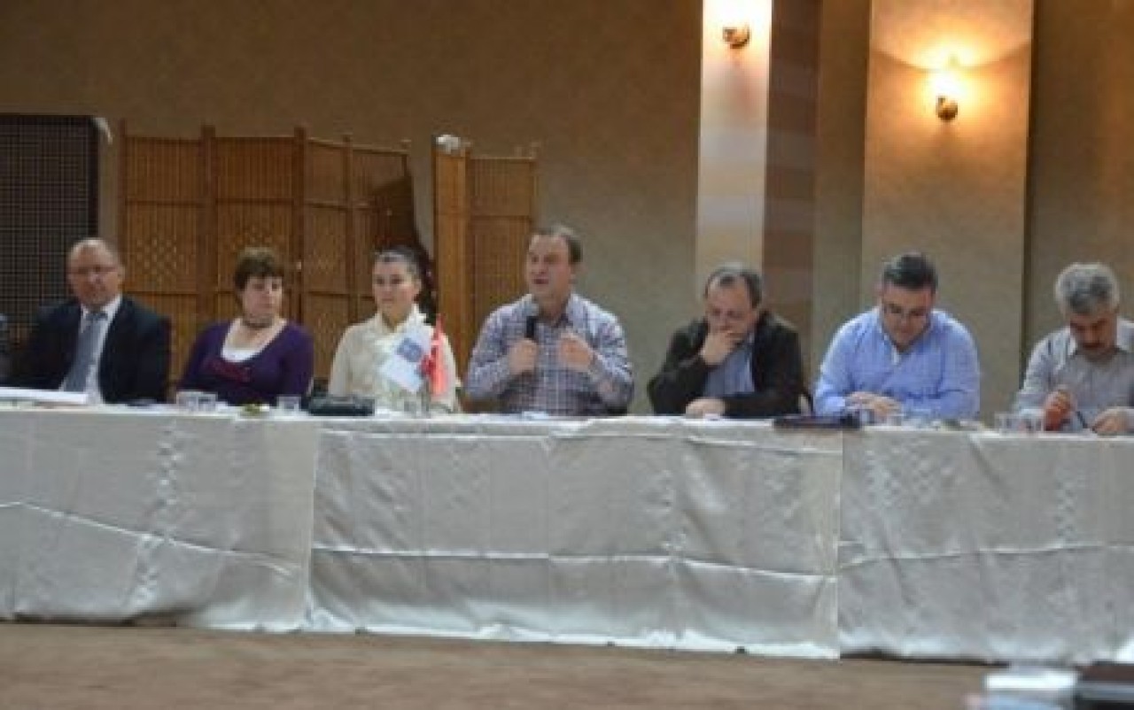 MÜDÜRLERİYLE 2011 YILINI DEĞERLENDİRDİ