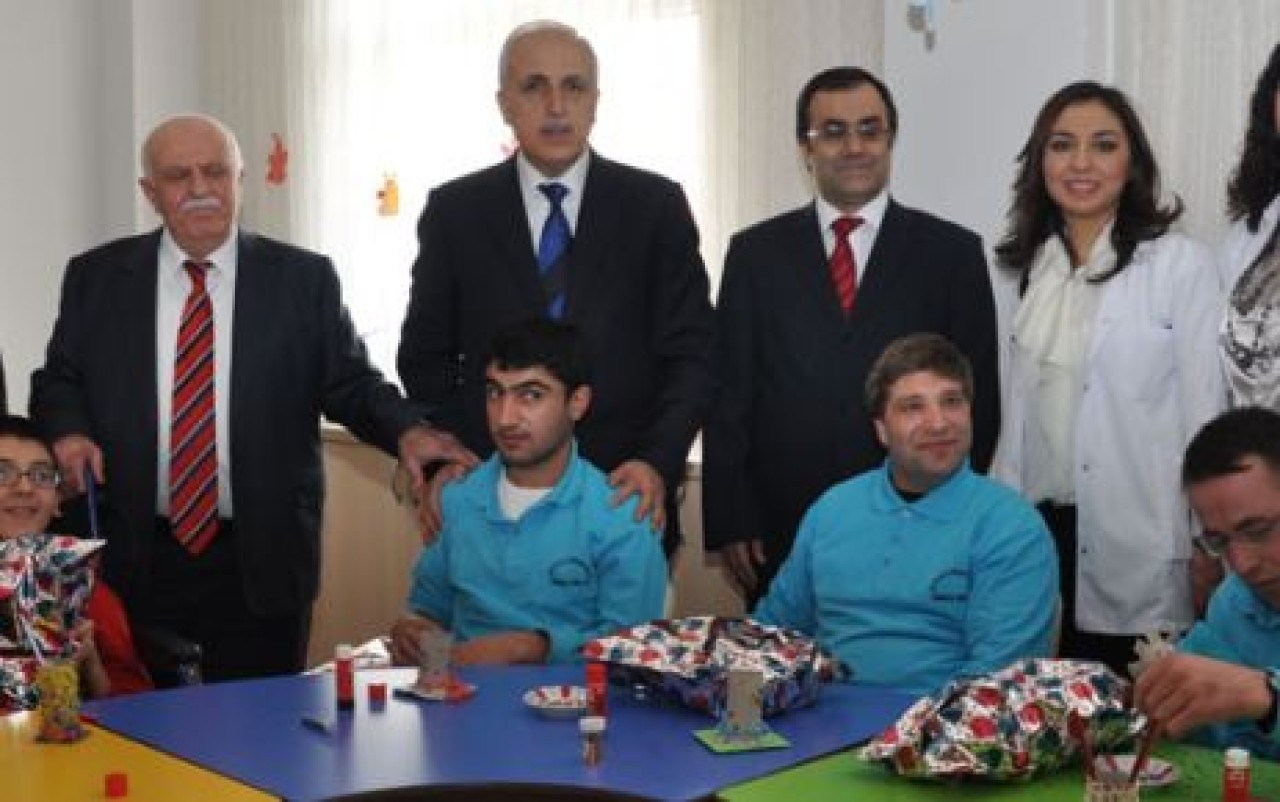 İYİKİ BU KAYMAKAM GELDİ!