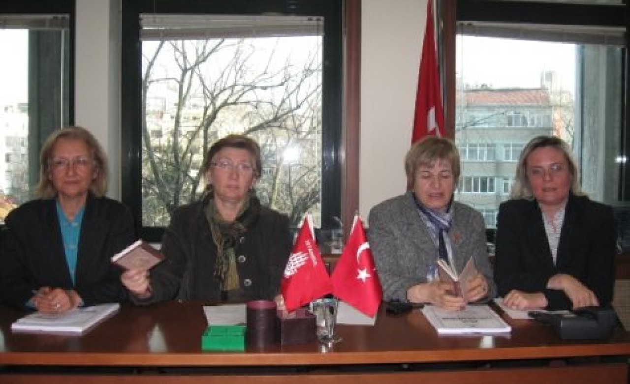 Cumhuriyet Kadınının Yeri Yok!