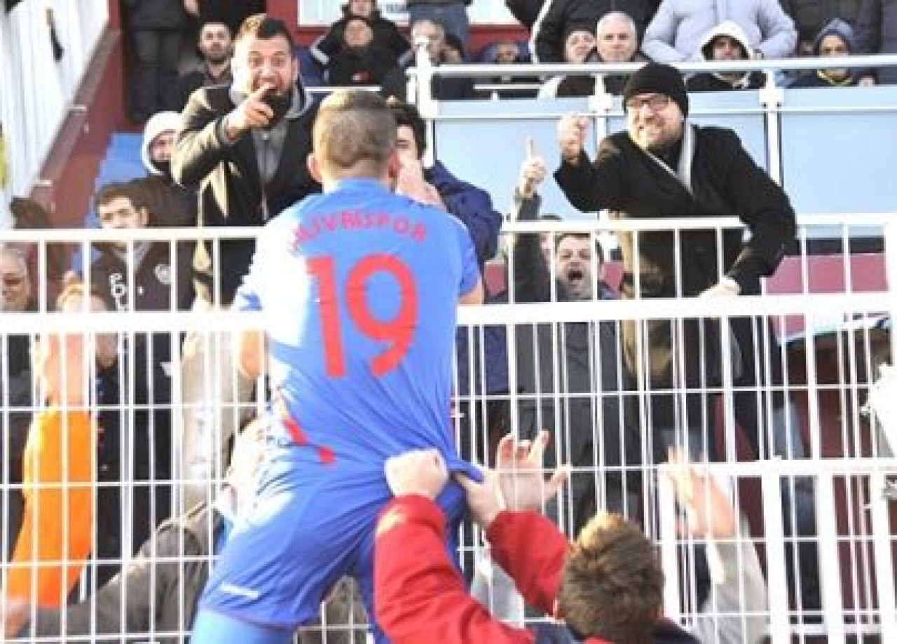 SİLİVRİSPOR'UN ZİRVE İNADI  : 3-0