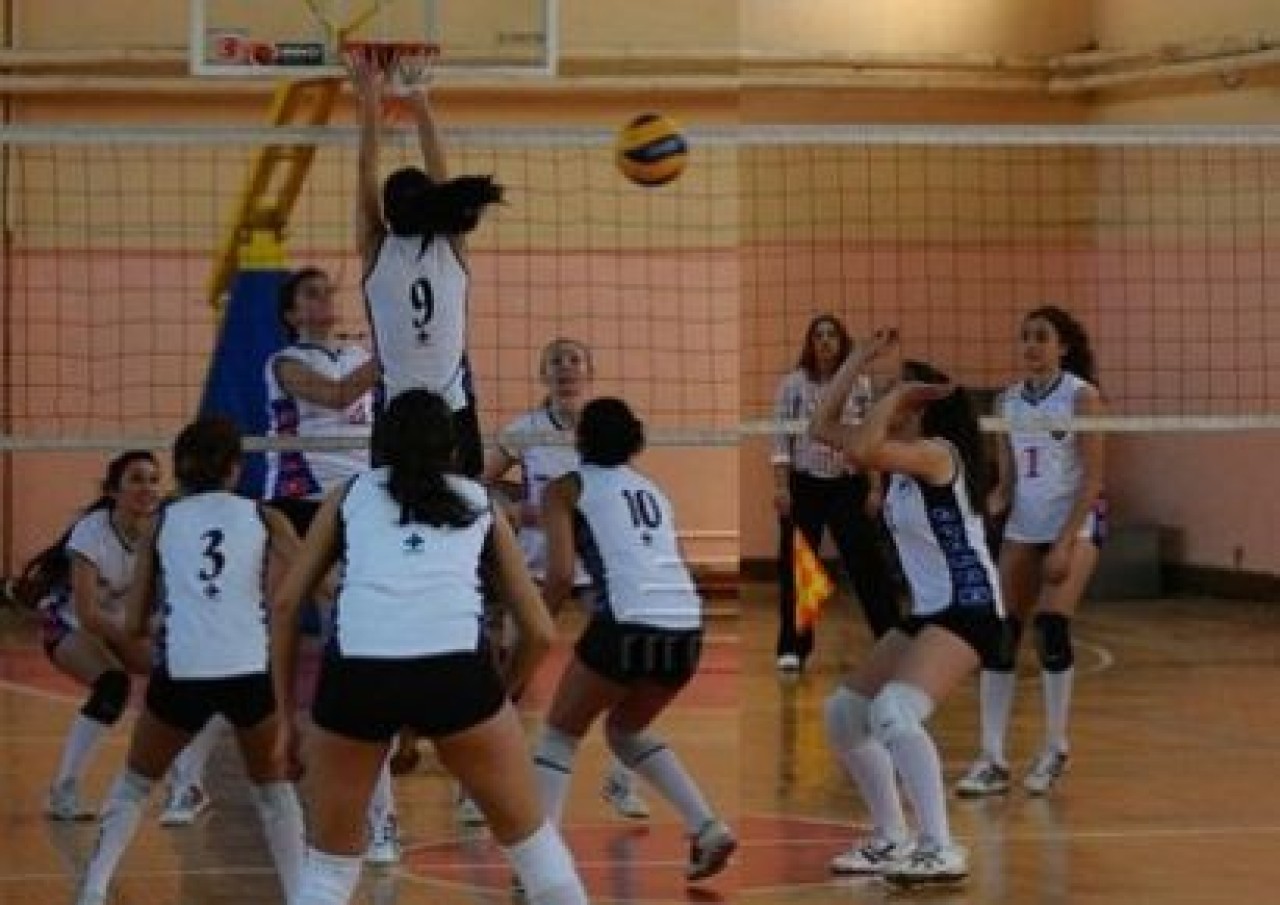 Silivrispor Bayan Voleybol Takımı yenildi