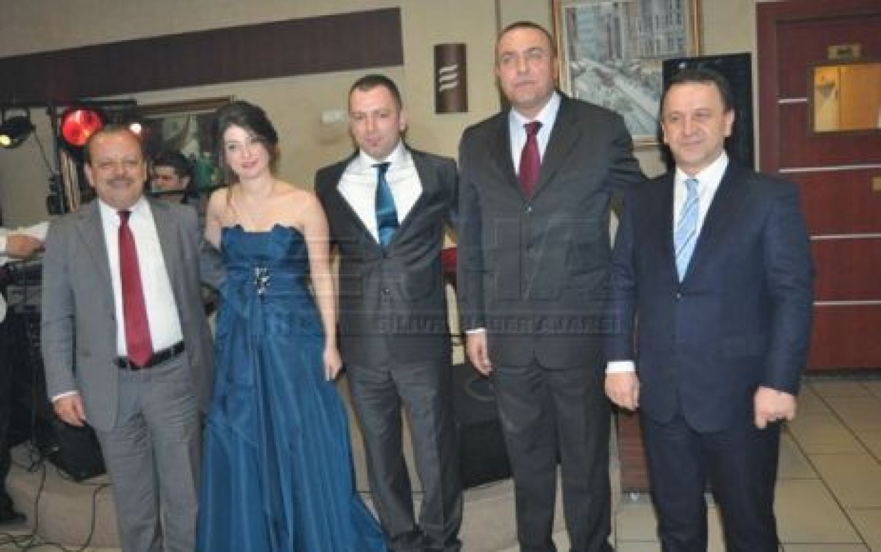 Birgül ve Fatih Nişanlandı