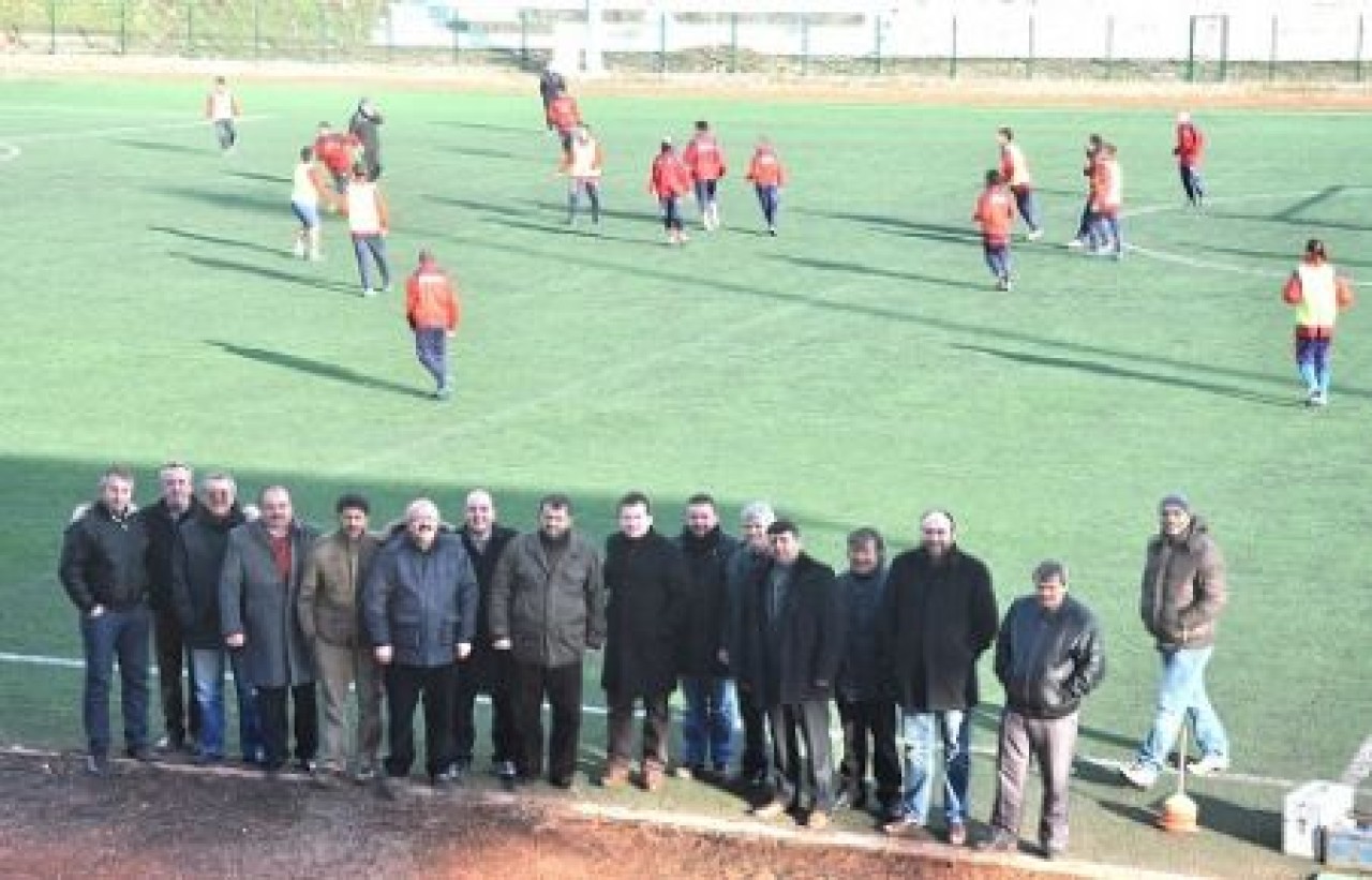 B.ÇEKMECE TRİA CAFE’DE DOYDU!