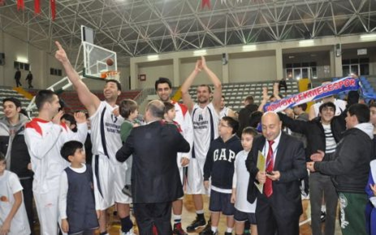 Büyükçekmece Basketbolspor 18 de 18 yaptı…