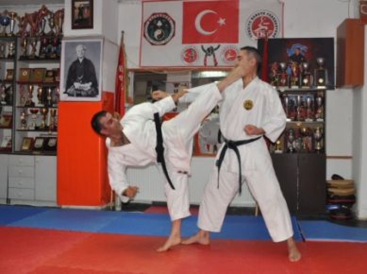Üci Dünya SHOTOKAN şampiyonasında