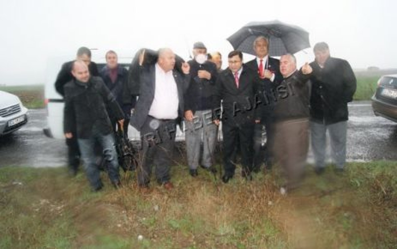 Karakaş, Mera Alanında İncelemede Bulundu