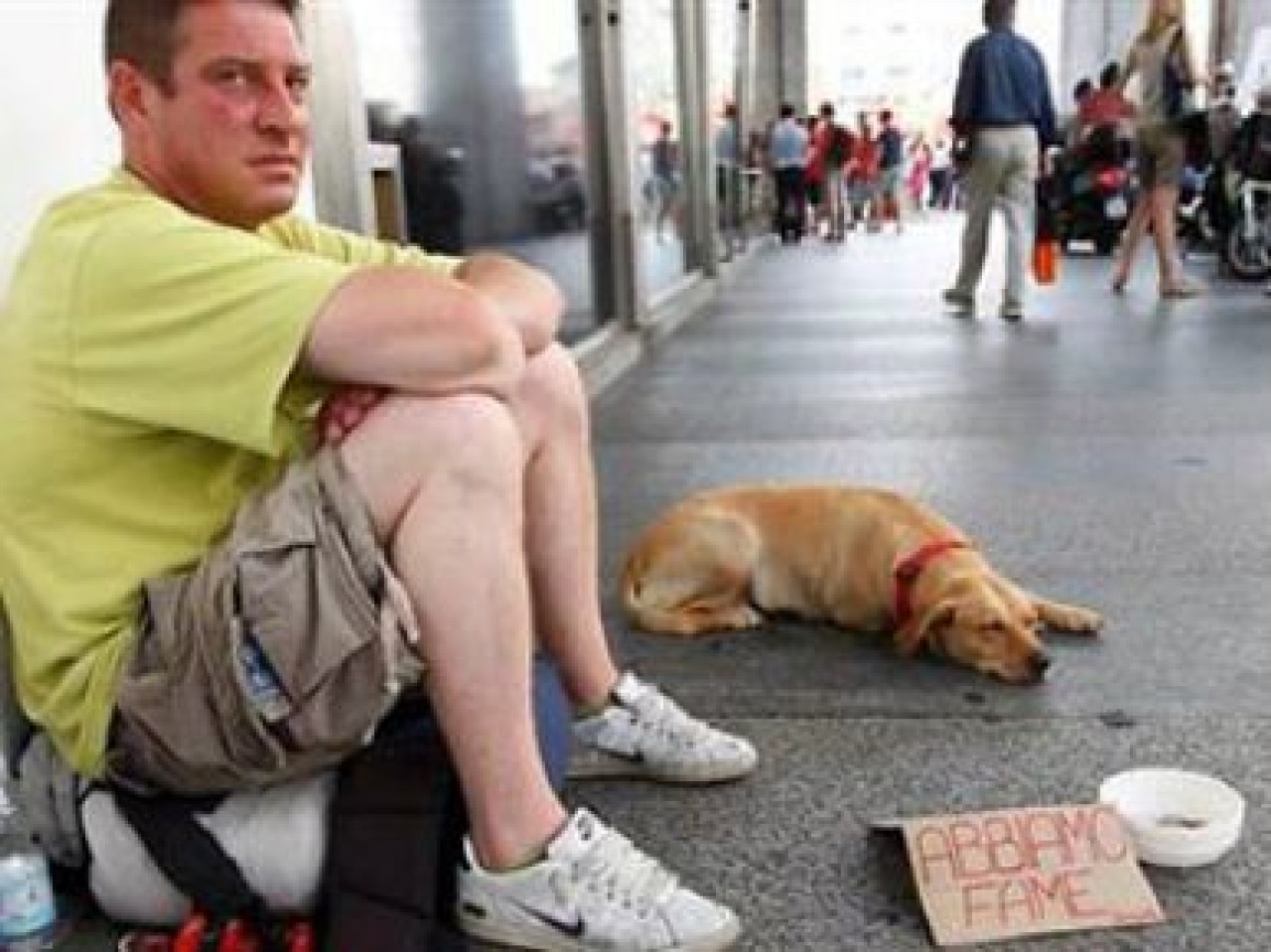 Emekli maaşı kesilince intihar etti!