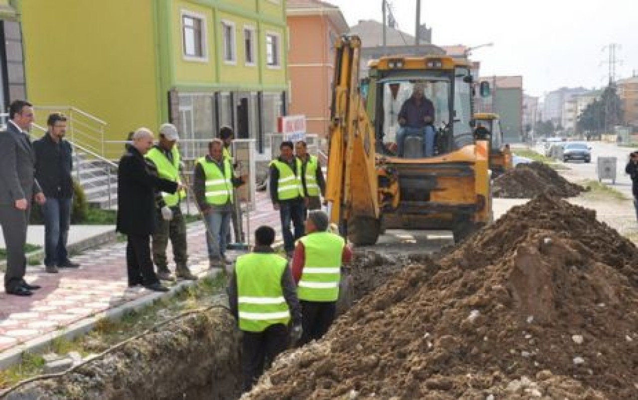 Havai hatlaryer altına alınıyor…