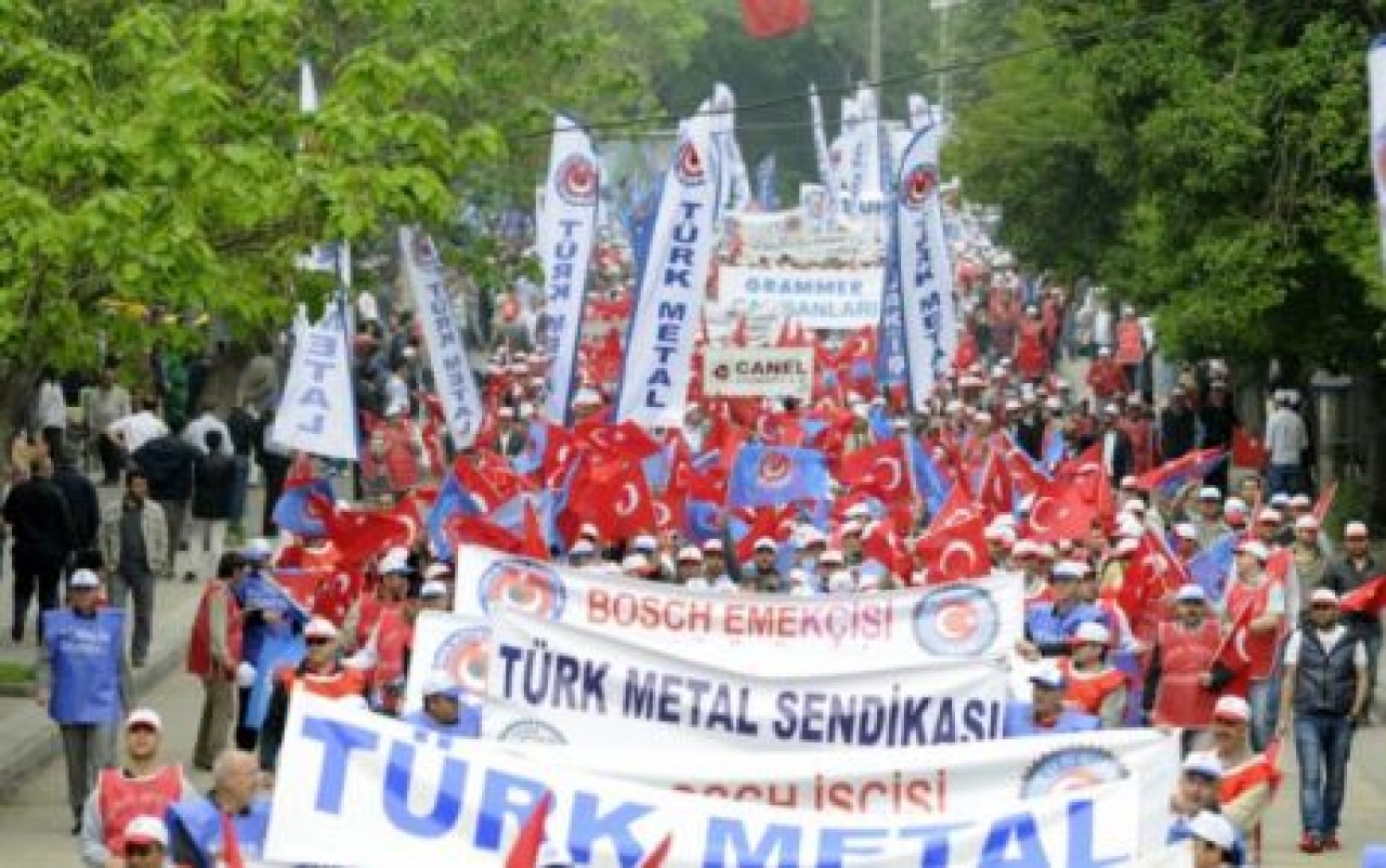 1 Mayıs  yurt genelinde kutlanıyor.