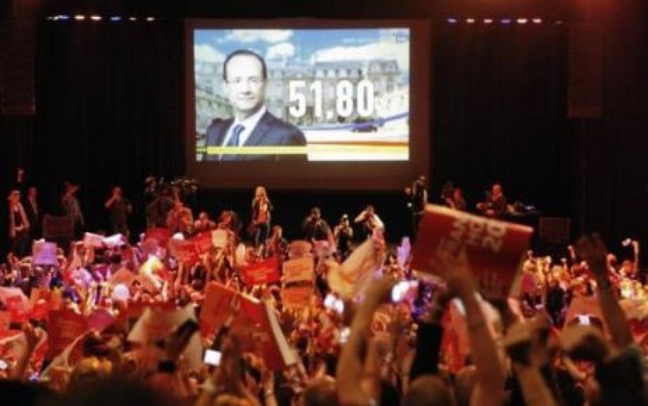 Fransa'da Sarkozy gitti, Hollande önde!