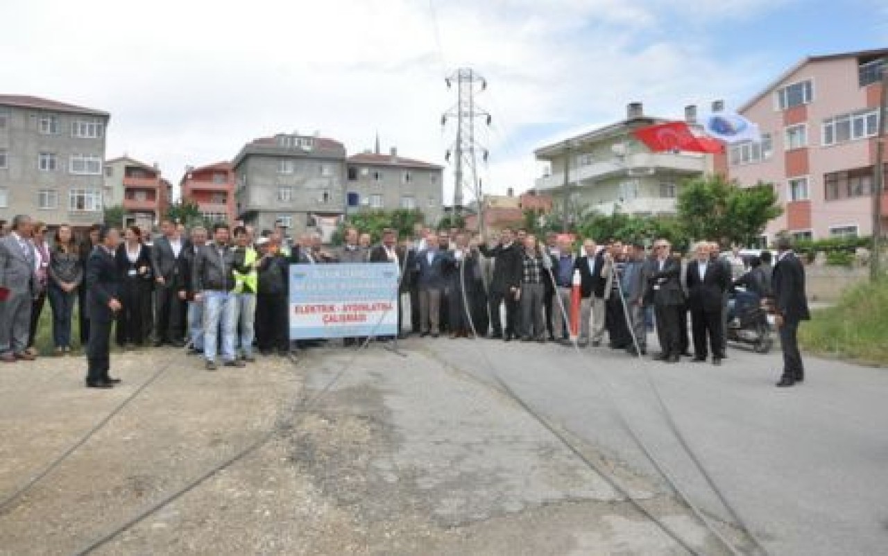 Muratçeşme'de kablolar yeraltında...