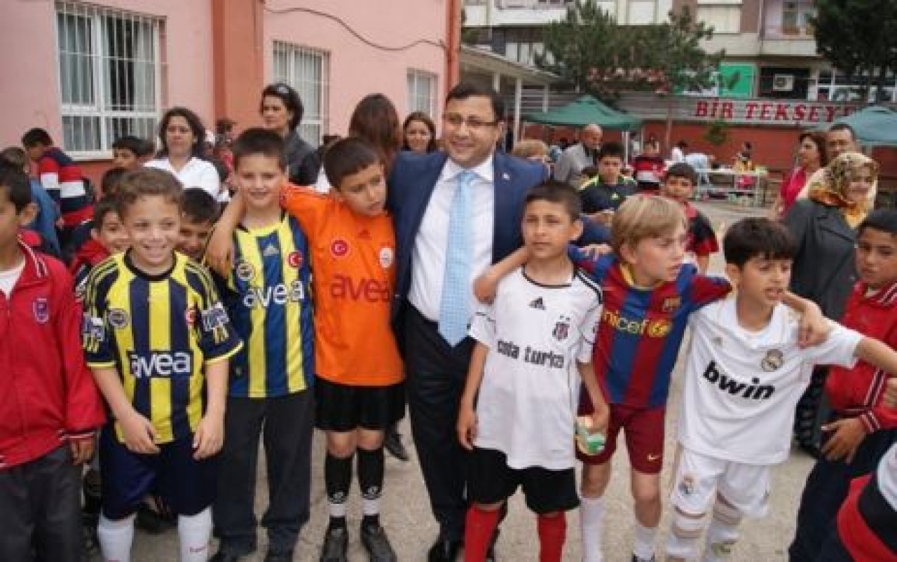 Hasan Özvarnalı’ya Kapalı Spor Salonu