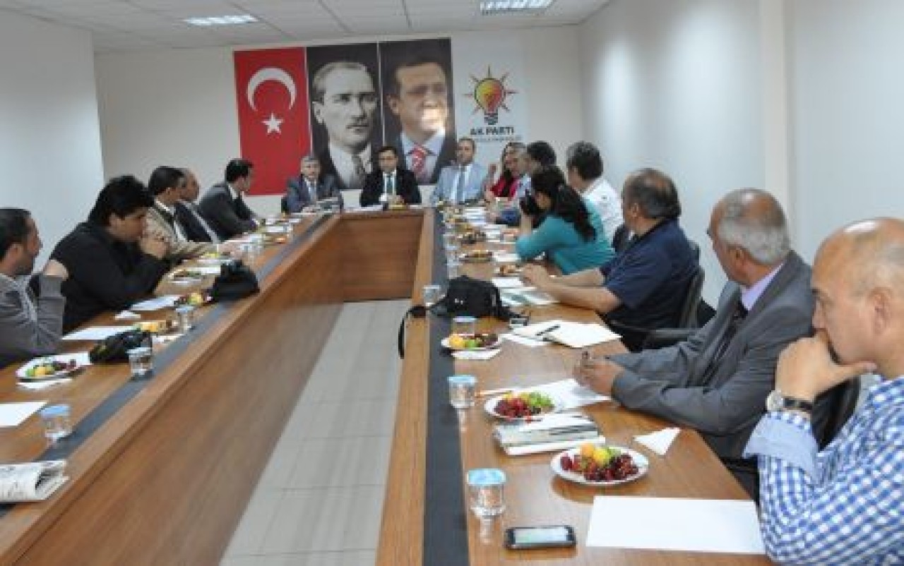 Karakaş; Halk ona 2014’de güzel bir aşı yapacak