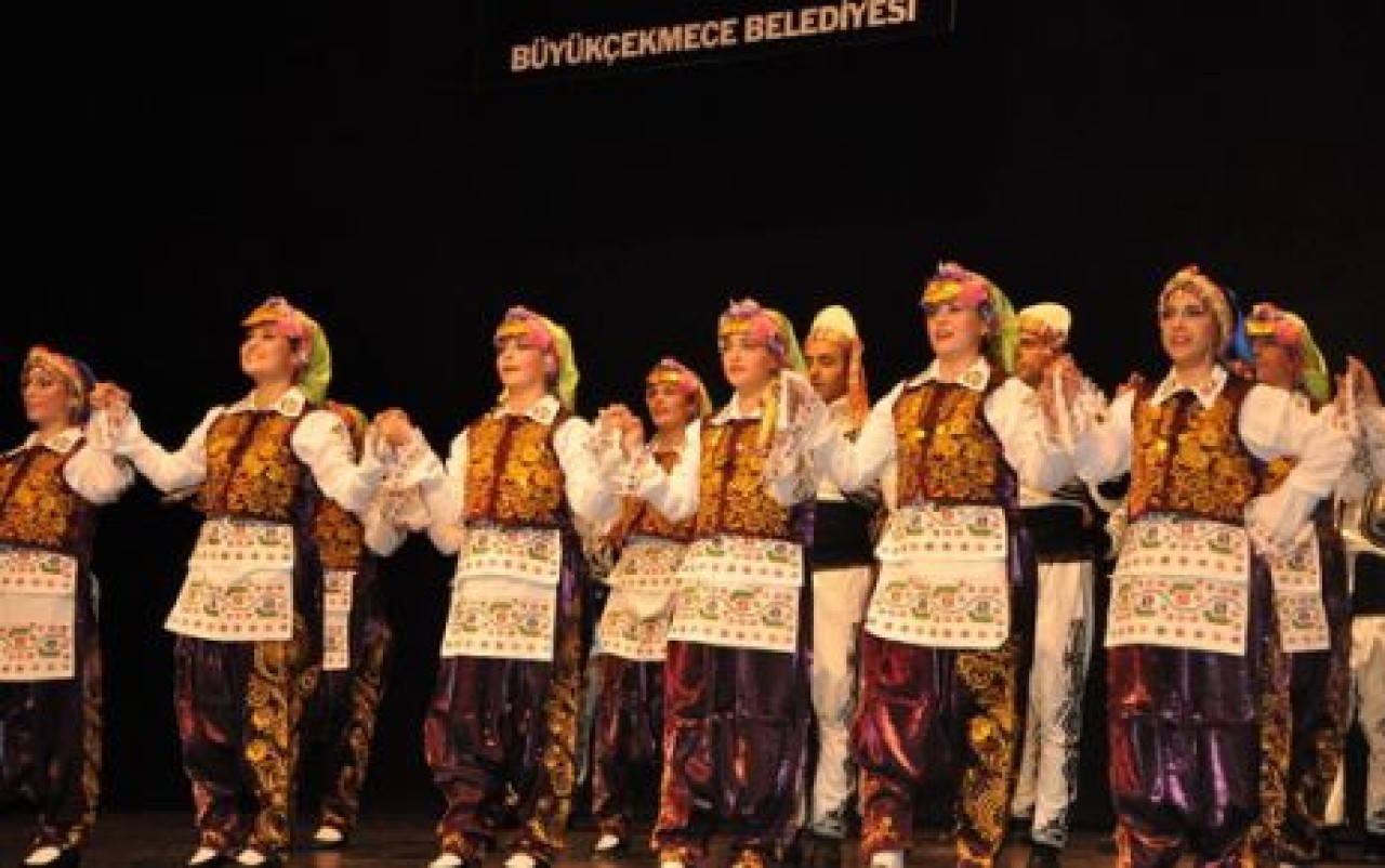 Doğudan Batıya Kültürü Sergilediler…