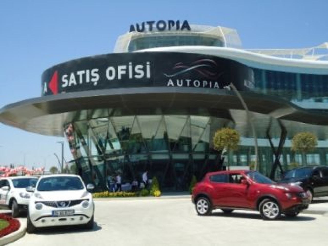 Avrupa’nın en büyük, Türkiye’nin ise ilk otomobil alışveriş merkezi: AUTOPİA