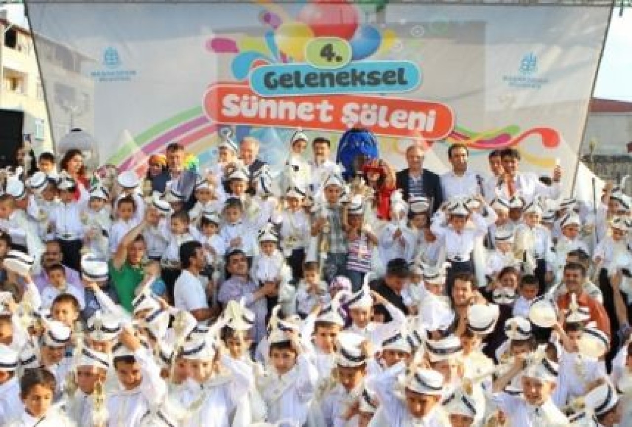 Başakşehirli 1.071 çocuk sünnet şöleninde eğlendi.