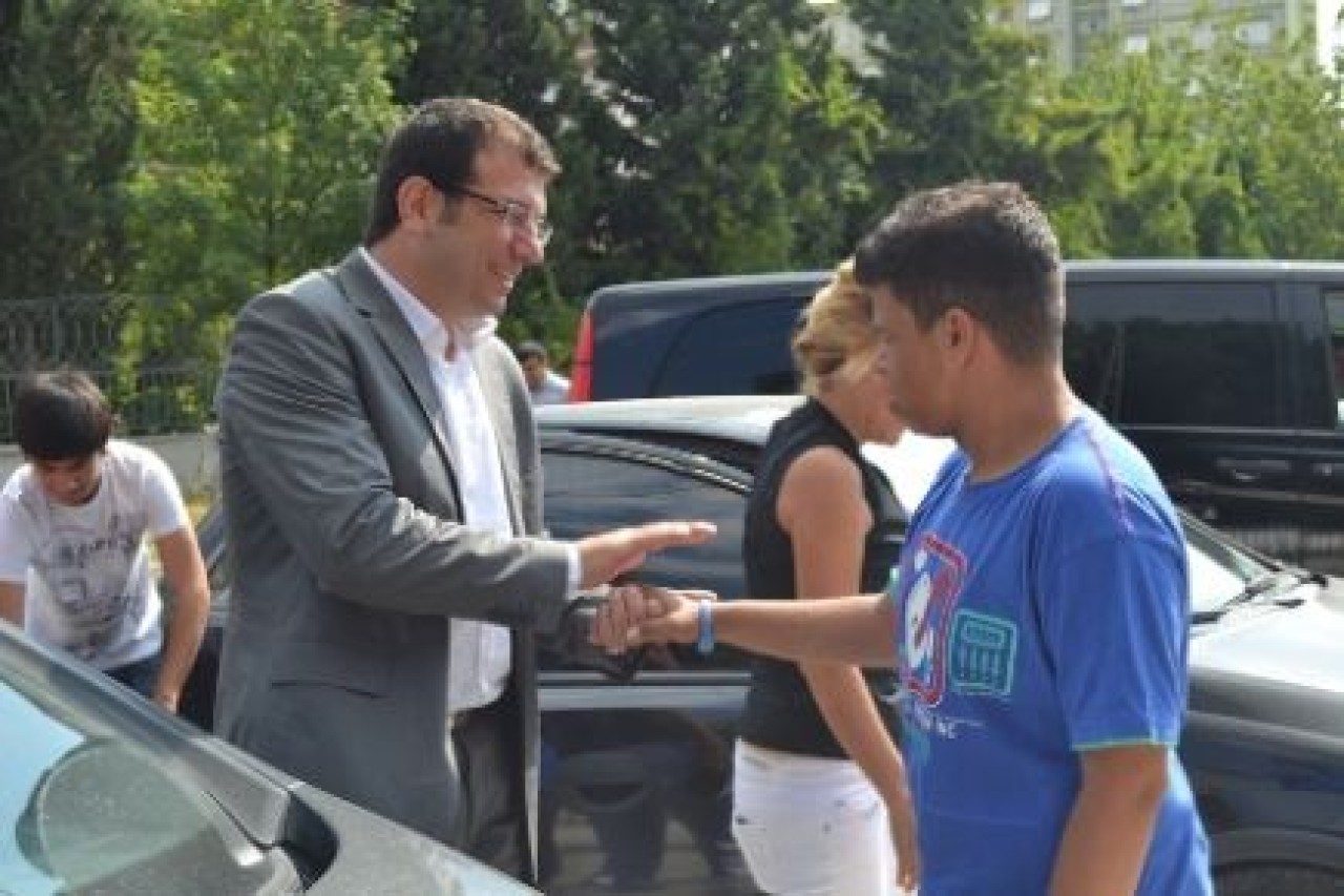 ENGELLİ ÖĞRENCİLERLE KAHVALTIDA BULUŞTU.