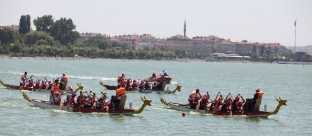 K.ÇEKMECE GÖLÜ’NDE DRAGON HEYECANI