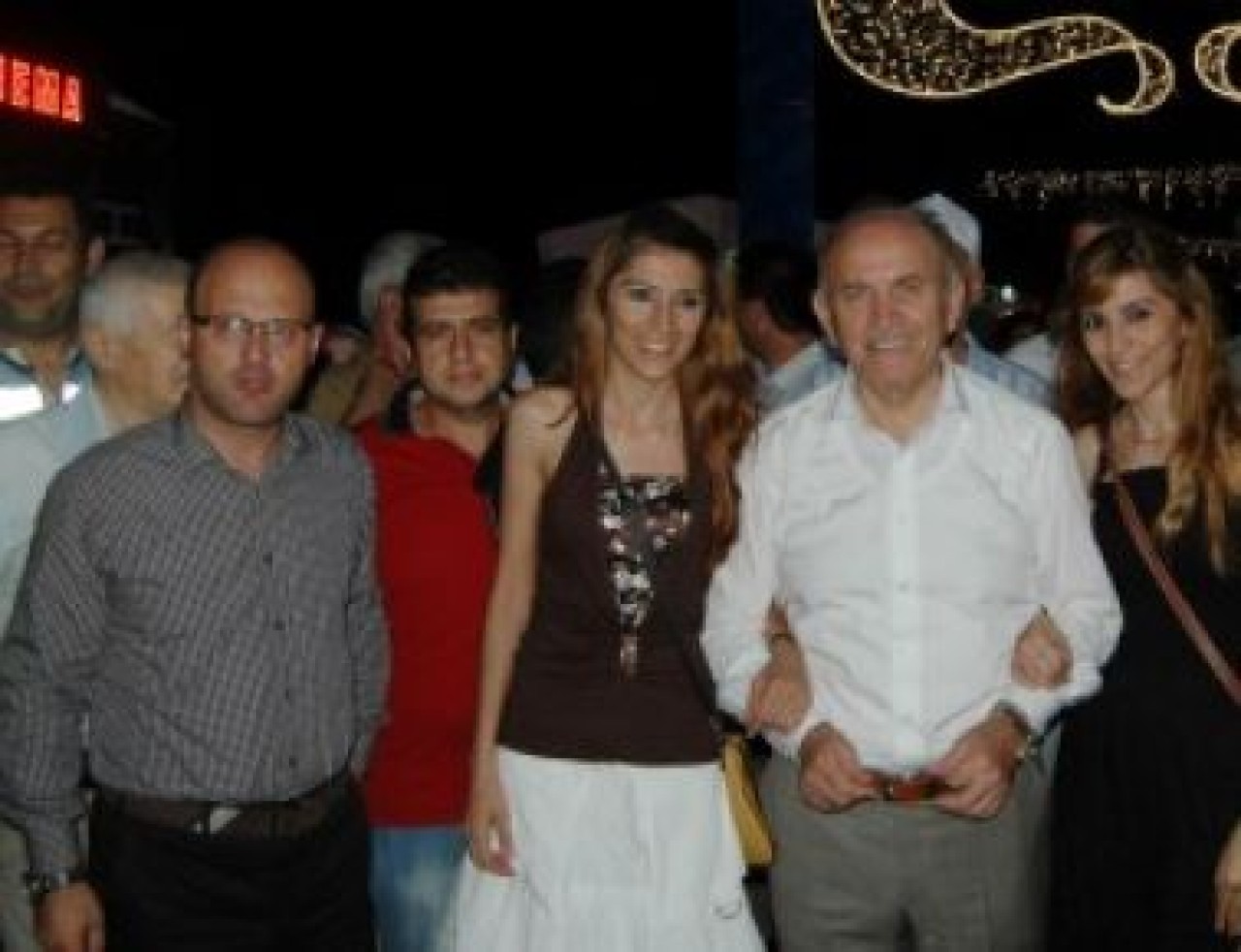 Topbaş, Gece Pazarı’nın açılışını yaptı