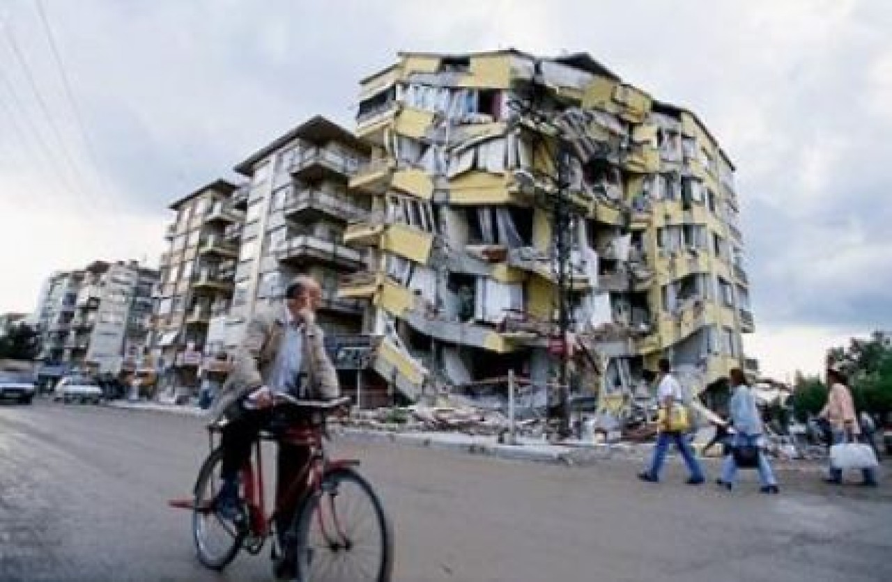 17 Ağustos kurbanları unutulmadı