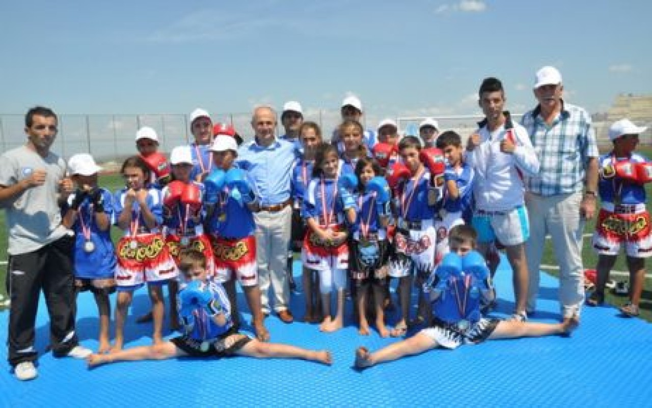 yaz spor okulu sertifikalarını aldı…